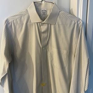 Brooks Brothers Classic Striped Dress shirt 16/35